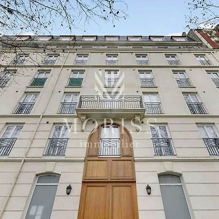 Daire Lovely 1bdr Apt, Metro L8, Private Parking